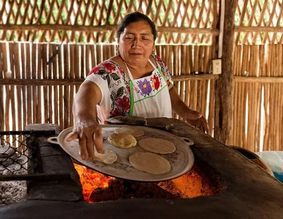 CHACCHOBEN MAYAN RUINS & MAYAN VILLAGE